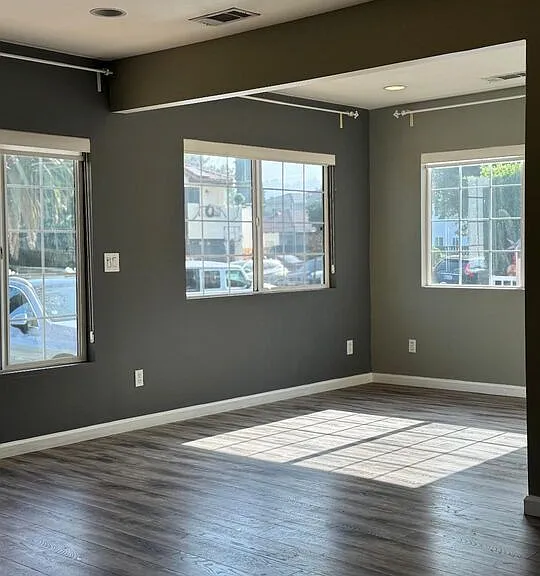 4503 Tobias Ave — Photo 17