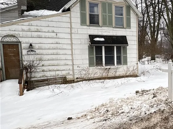 3574 Ridge Rd, Williamson, NY 14589