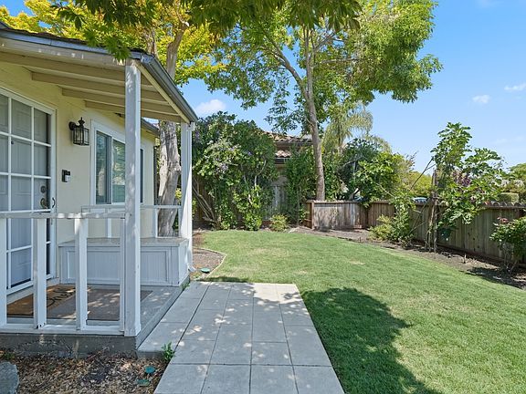 4th image of 3172 Morris Dr