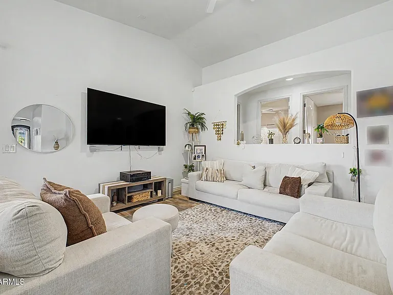 731 W Mesquite Tree Ln — Photo 8