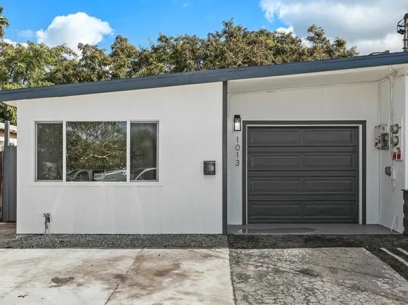 1013 Bartlett Dr, Vista, CA 92084