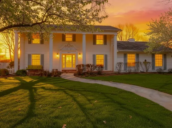 606 Adair Cir, Hutchinson, KS 67502