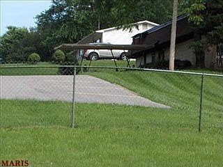 3rd image of 980 Altavia Dr