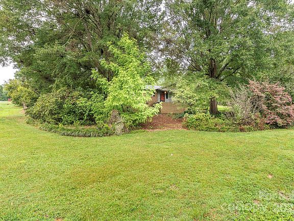 5th image of 8432 Wilson Woods Dr