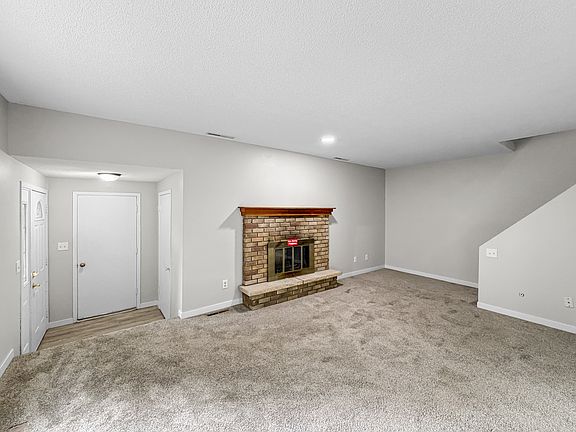 2nd image of 1930 23rd Ave S