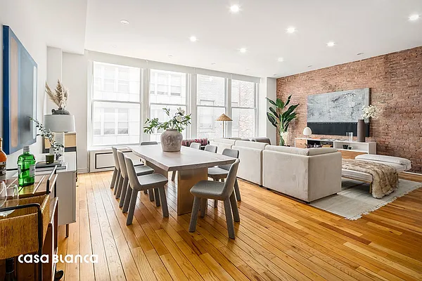 Sold by Casa Blanca Real Estate | media 2