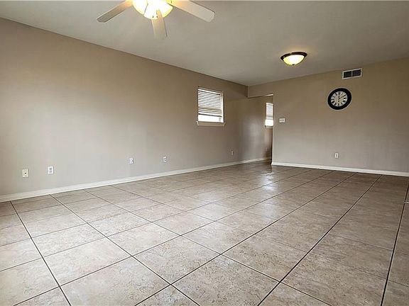 3rd image of 2211 Octavia Dr