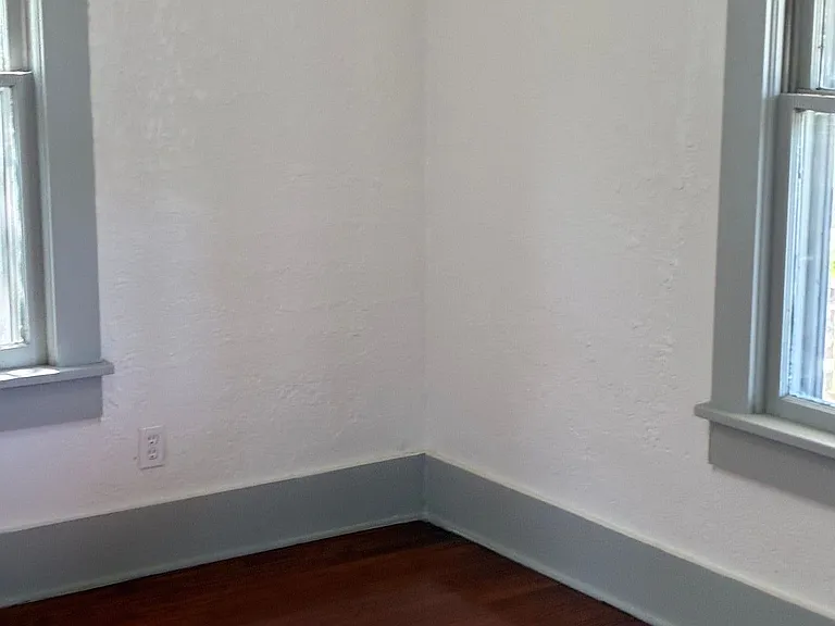 1021 Main St — Photo 8