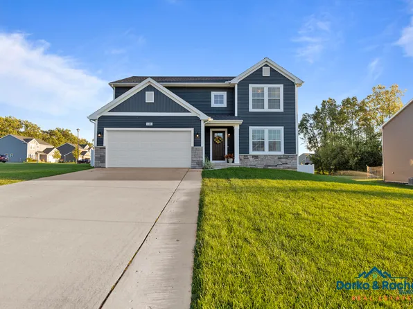 648 Sunstone Dr, Byron Center, MI 49315