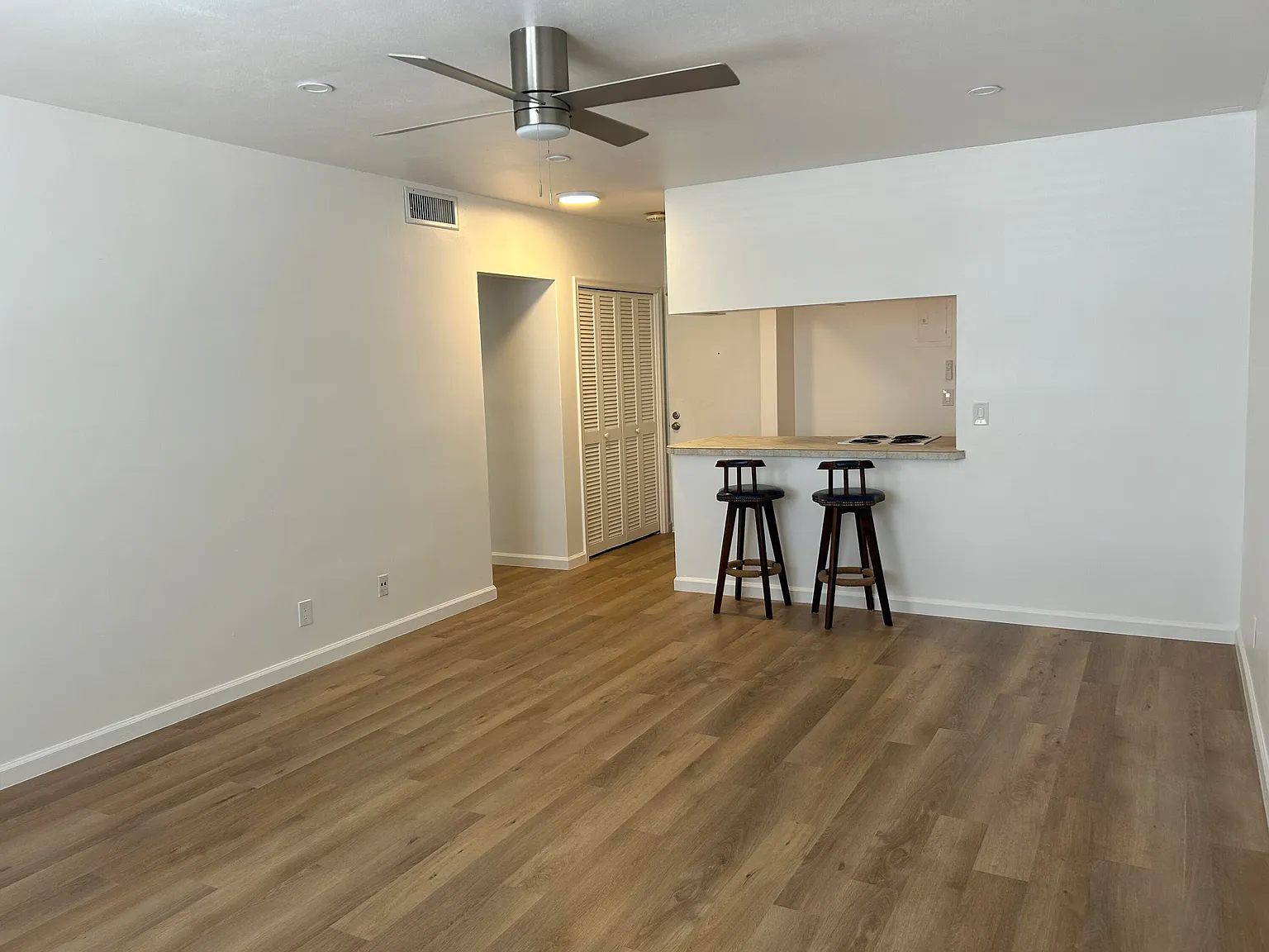 1 bed, 1.0 bath, 650 sqft, $1,375 — Photo 3