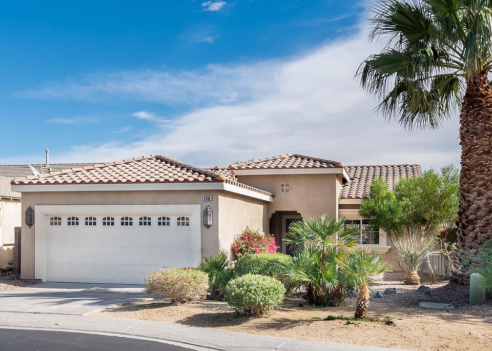 1st image of 3948 Vista Dunes