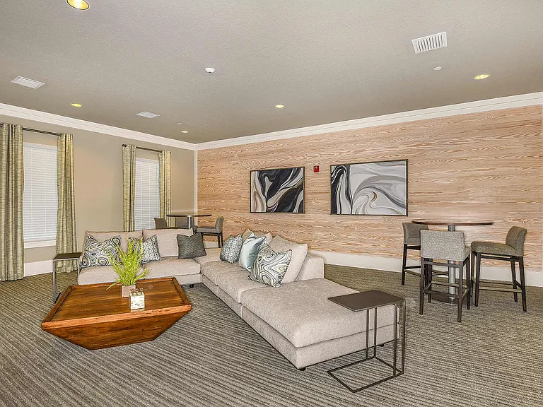Dunedin Commons Apartments — Photo 31