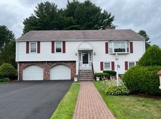 10 Arrowhead Dr, Saugus, MA 01906
