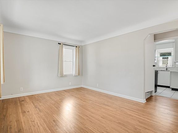 2nd image of 908 Bauman Ave