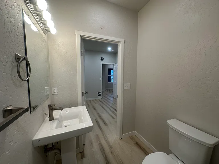 910 Main Ave #7 — Photo 10
