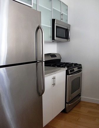 3rd image of 37 Wall St APT 2A