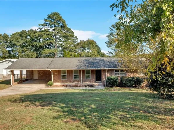 33 Pineridge Dr SE, Silver Creek, GA 30173