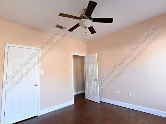 4th image of 11400 New Orleans Ave
