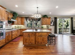 28449 Fresh Spring Ln, Lake Arrowhead, CA 92352