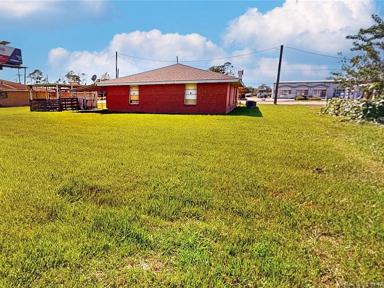 4015 Nelson Rd — Photo 9
