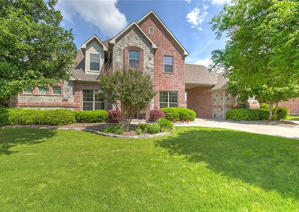 1st image of 3333 Club View Dr