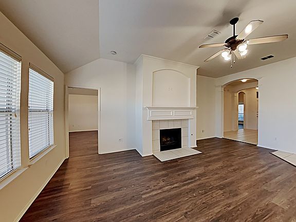 3rd image of 15520 Adlong Dr