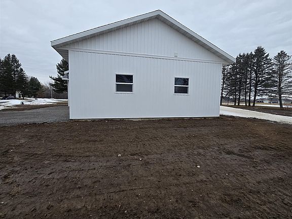 2nd image of 118500 Fieldrest Dr