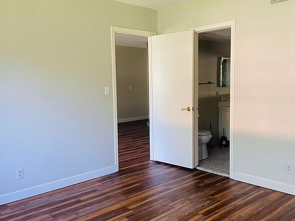 5th image of 1950 N Andrews Avenue #203d