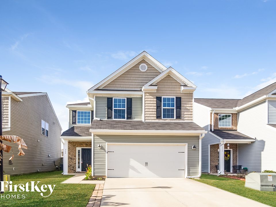 1st image of 208 Longford Dr