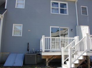 11 Pinecrest Vlg, Hopkinton, MA 01748