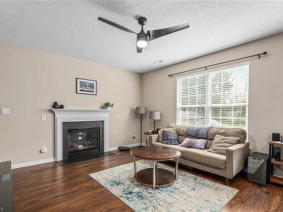 4th image of 6031 Parkside Cir