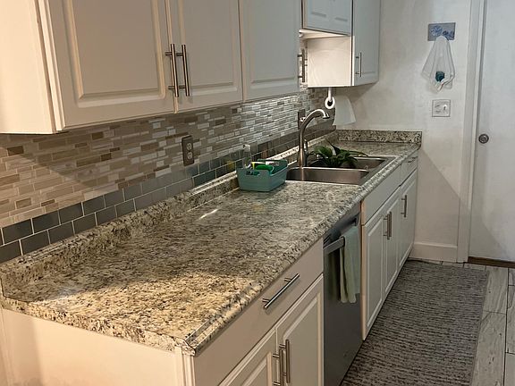 3rd image of 3278 Cypress Ln