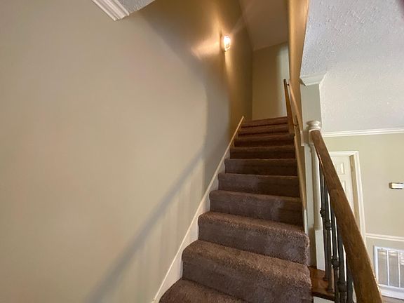 2nd image of 1646 Garfield Ave #1648
