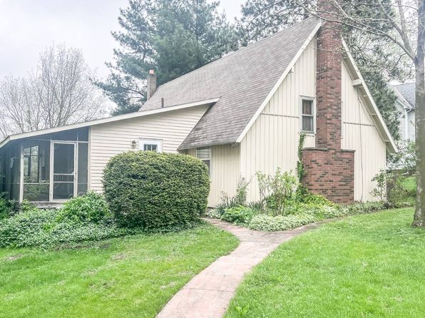 315 E Locust St, Kirkwood, IL 61447