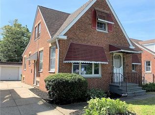 9516 Bohning Dr, Garfield Heights, OH 44125