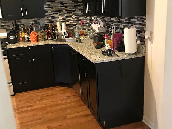 2nd image of 3935 W Fullerton Ave #14627012
