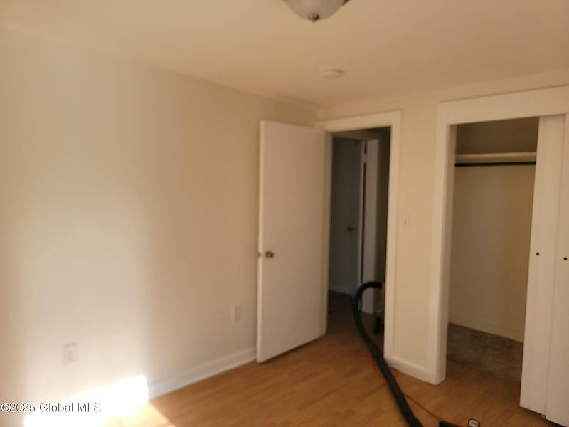4th image of 178 Martins Hill Road