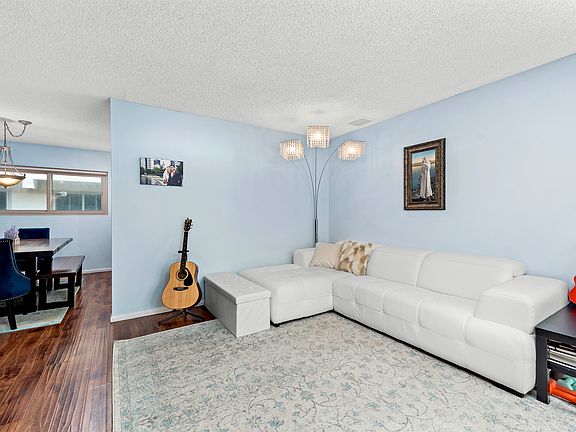 4th image of 2640 Worden St