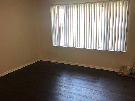 4th image of 3266 7th St APT 4