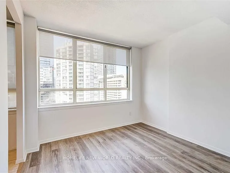 633 Bay St #2523 — Photo 12