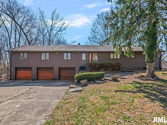 2nd image of 65 Linden Ln