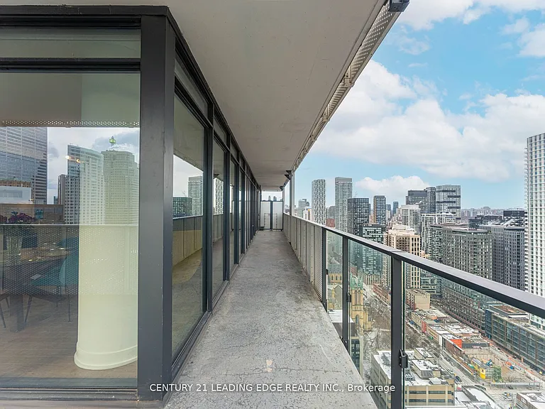 20 Lombard St #3603 — Photo 27