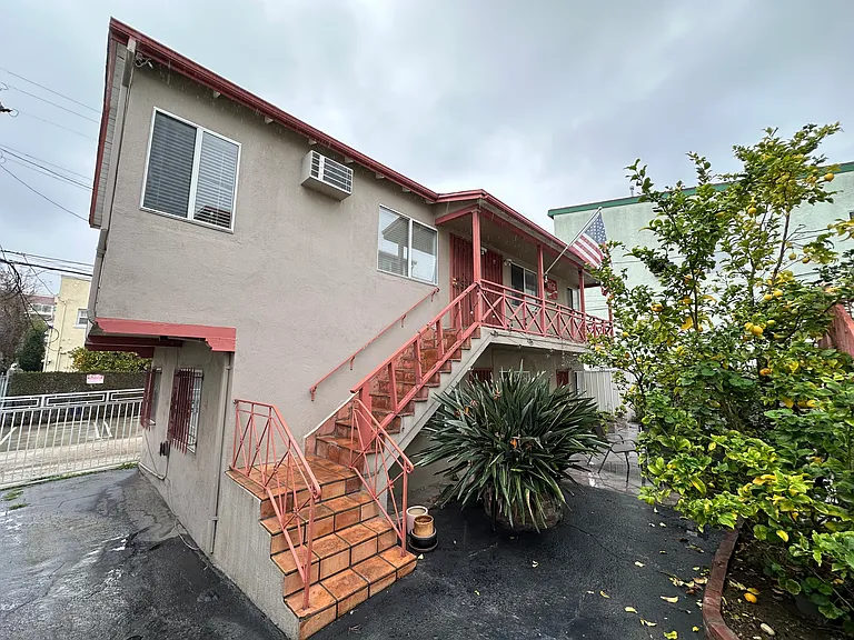 1937 Vista Del Mar St #4 — Photo 15