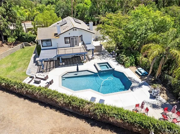 15605 Creekview Trl, Riverside, CA 92506