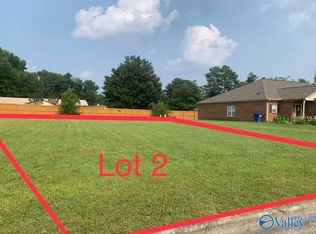 2 Sutton Place Cir, Albertville, AL 35950