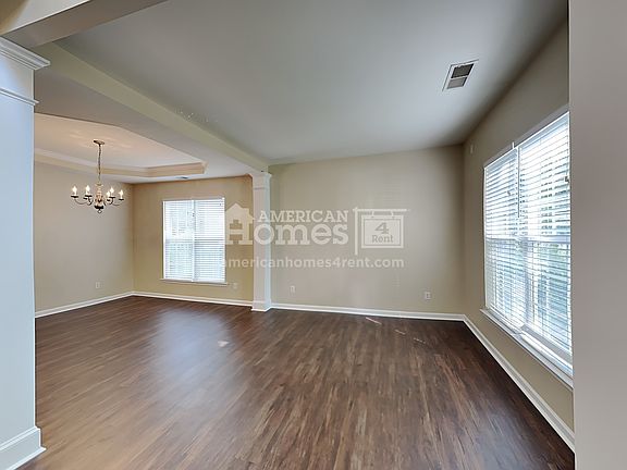 3rd image of 11208 Cypress View Dr
