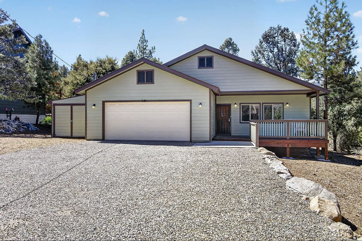 2401 Freeman Drive - 1 — Photo 1