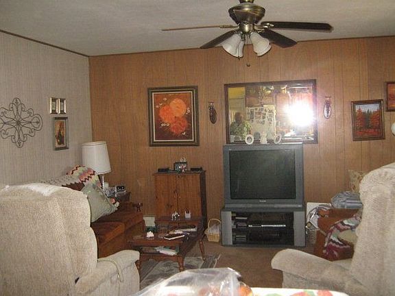 5th image of 924 W 40th St