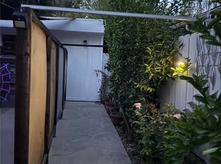 21223 Velicata St, Woodland Hills, CA 91364