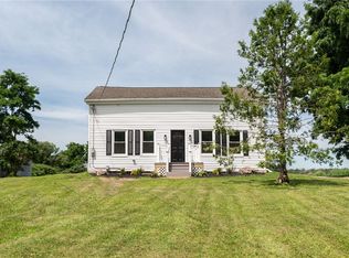 9732 Roanoke Rd, Pavilion, NY 14525